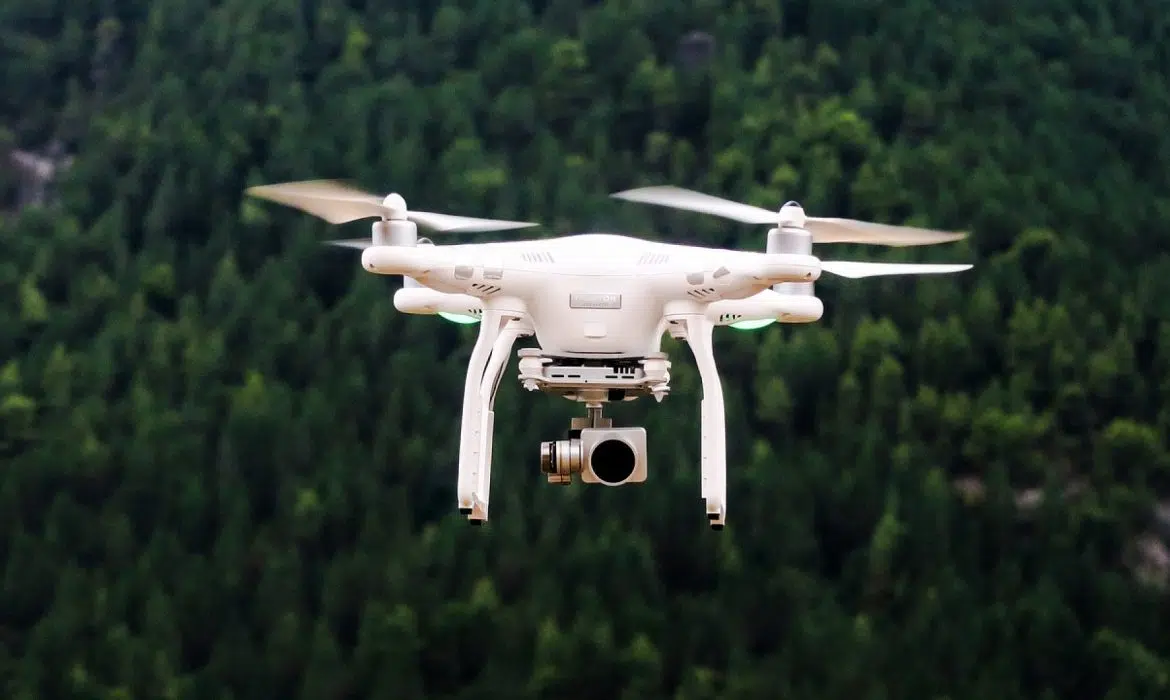 Est-il possible de trouver un pilote de drones ?