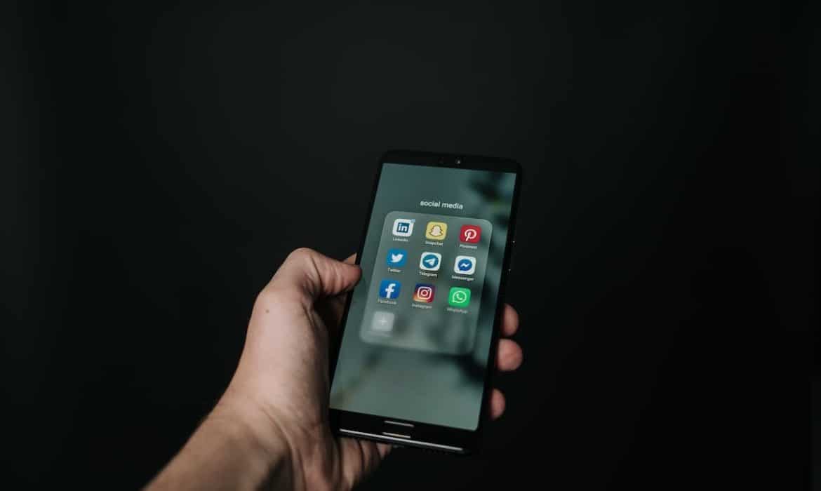 Optimiser le référencement de votre entreprise informatique grâce aux réseaux sociaux