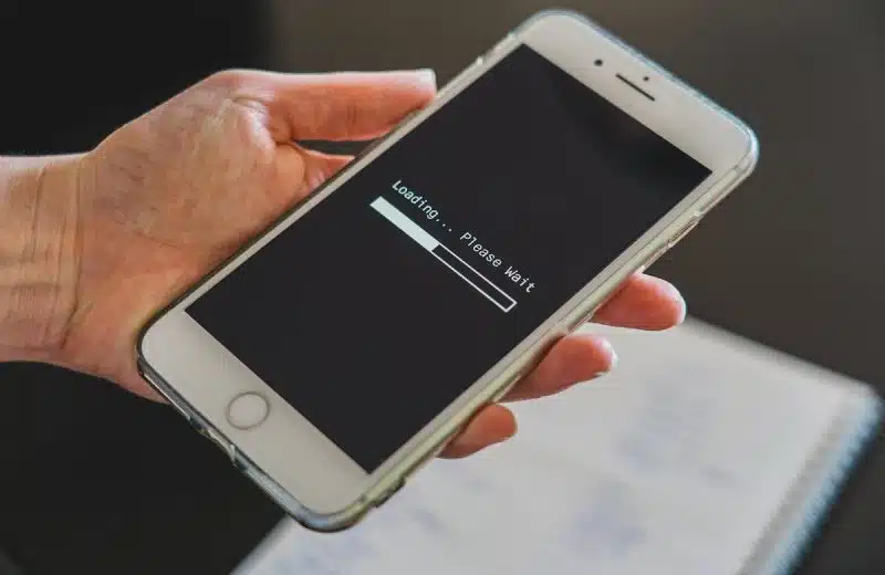 Sécurité des réseaux Wi-Fi publics : dangers identifiés et précautions essentielles à prendre