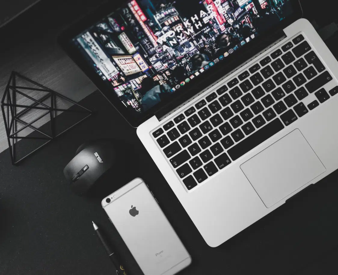 ordinateur et iphone