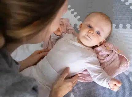 La garde-robe idéale pour les bébés de 0 à 6 mois