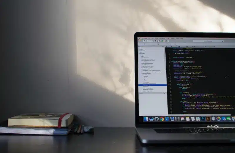 Comment se former au développement web depuis chez soi : les ressources en ligne incontournables